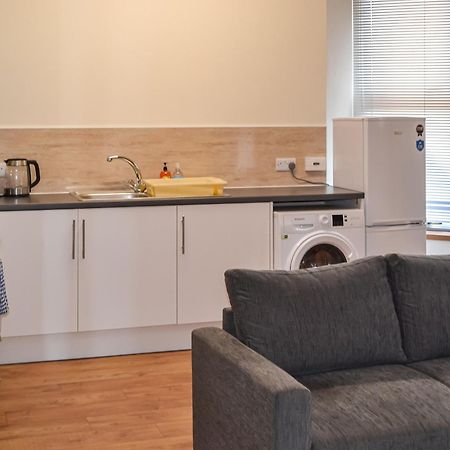 Harbour Apartment Неърн Екстериор снимка