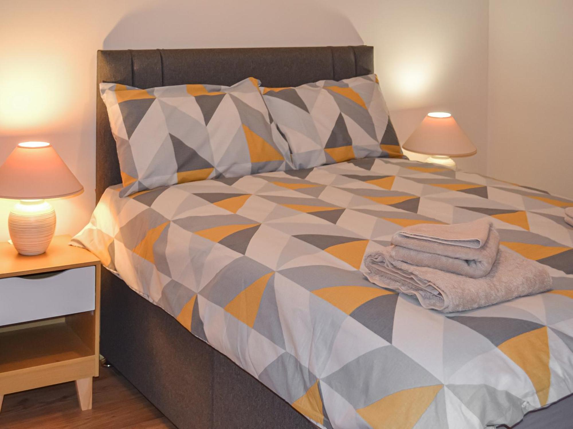 Harbour Apartment Неърн Екстериор снимка